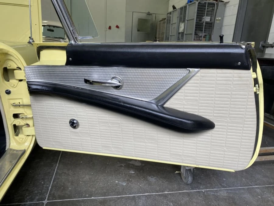 1957 Ford Thunderbird 1st Gen - Image 13 of 20