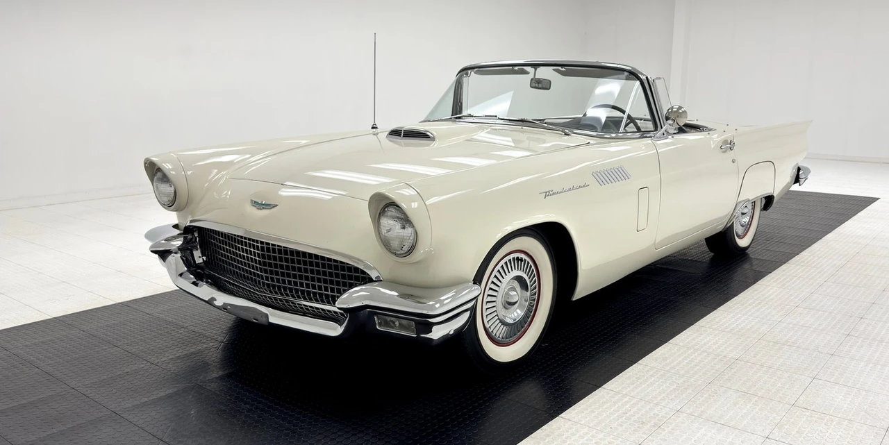 1957 Ford Thunderbird 1st Gen - Image 3 of 21
