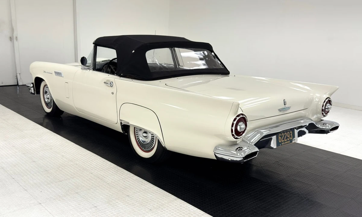 1957 Ford Thunderbird 1st Gen - Image 8 of 12