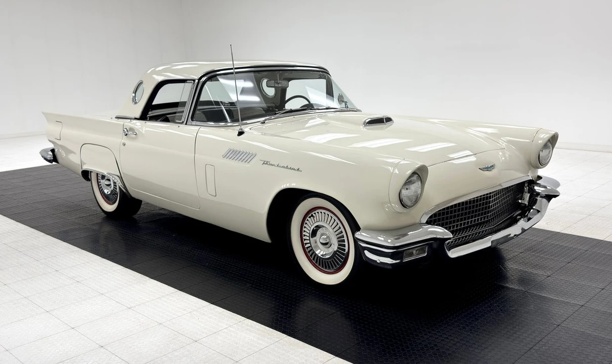 1957 Ford Thunderbird 1st Gen - Image 13 of 21