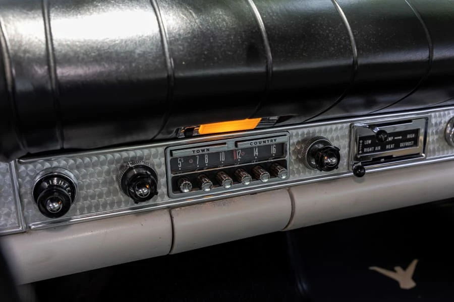 1957 Ford Thunderbird 1st Gen - Image 19 of 27