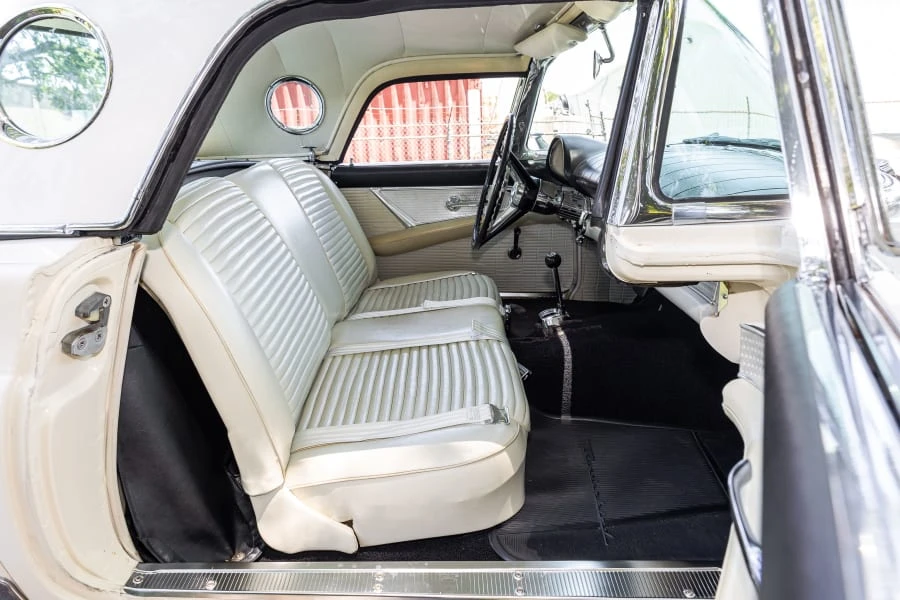 1957 Ford Thunderbird 1st Gen - Image 20 of 27