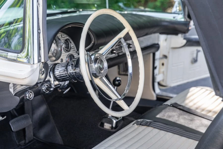 1957 Ford Thunderbird 1st Gen - Image 29 of 31
