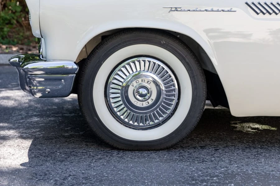 1957 Ford Thunderbird 1st Gen - Image 22 of 31