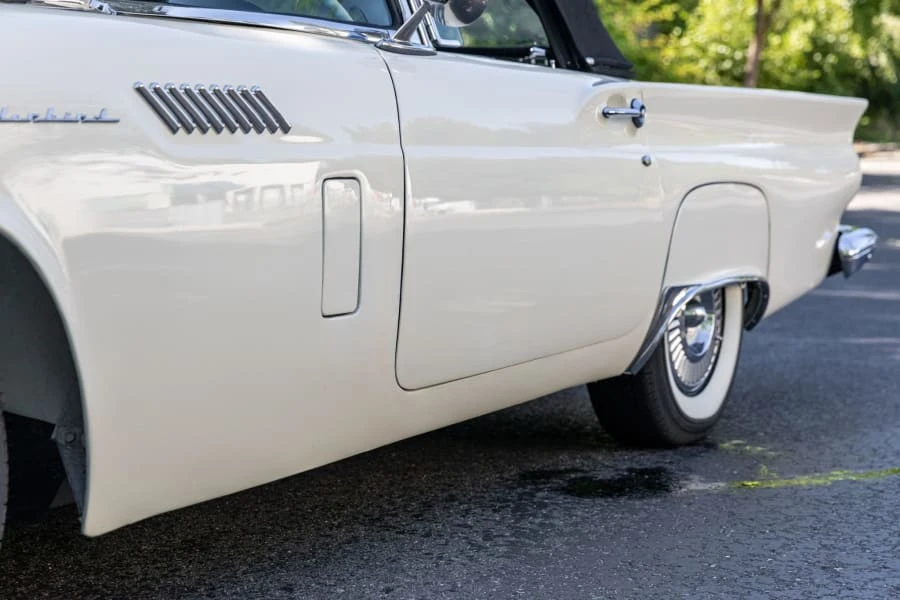 1957 Ford Thunderbird 1st Gen - Image 11 of 31