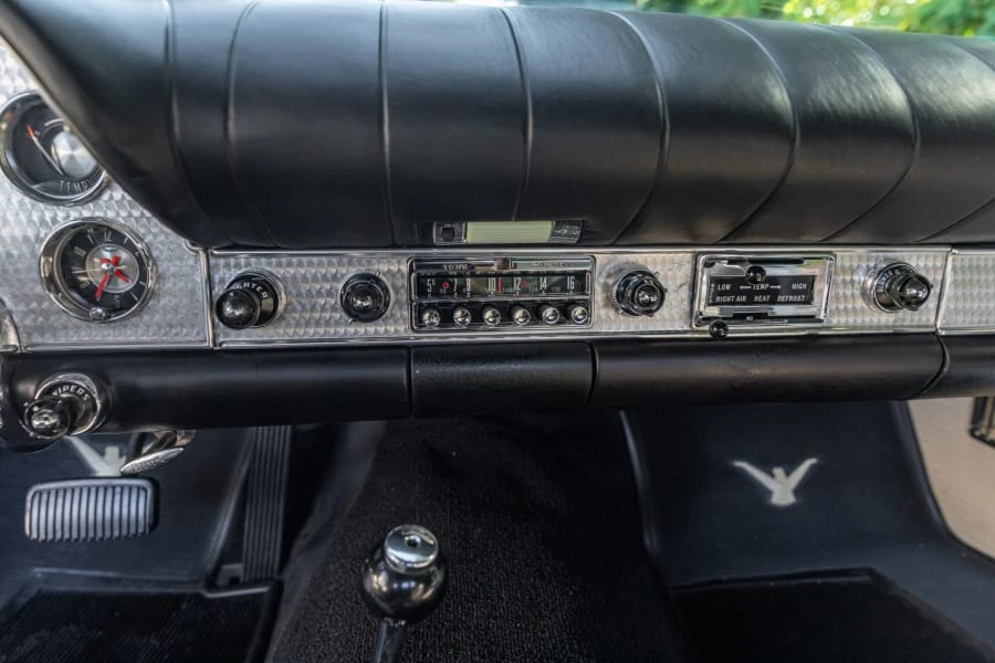 1957 Ford Thunderbird 1st Gen - Image 24 of 31