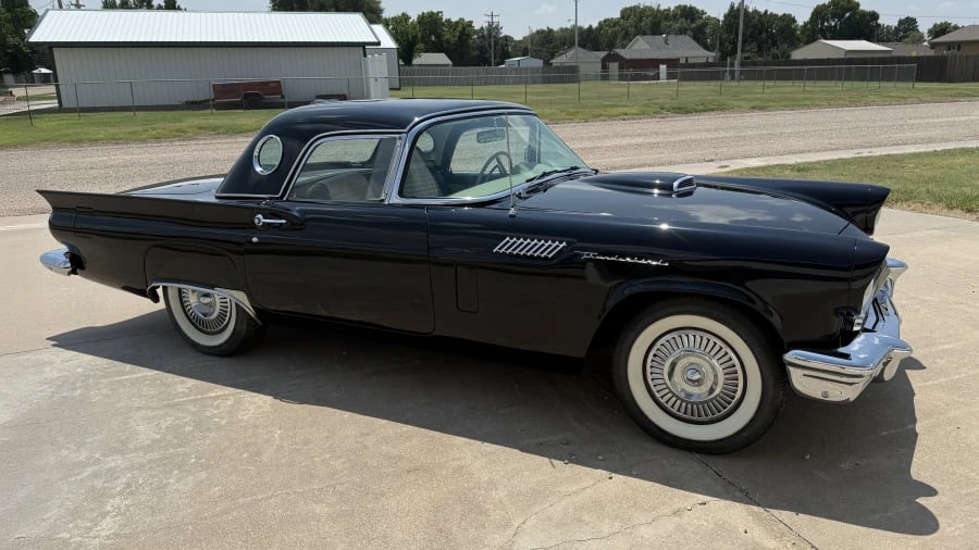 1957 Ford Thunderbird 1st Gen - Image 9 of 19