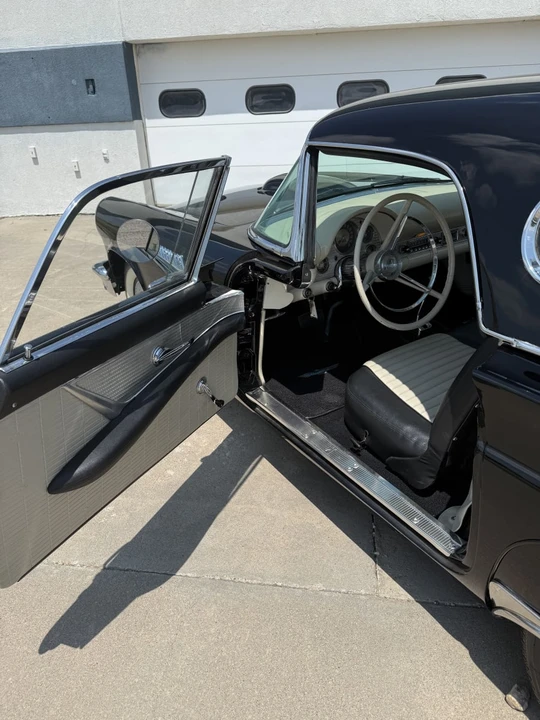 1957 Ford Thunderbird 1st Gen - Image 18 of 19