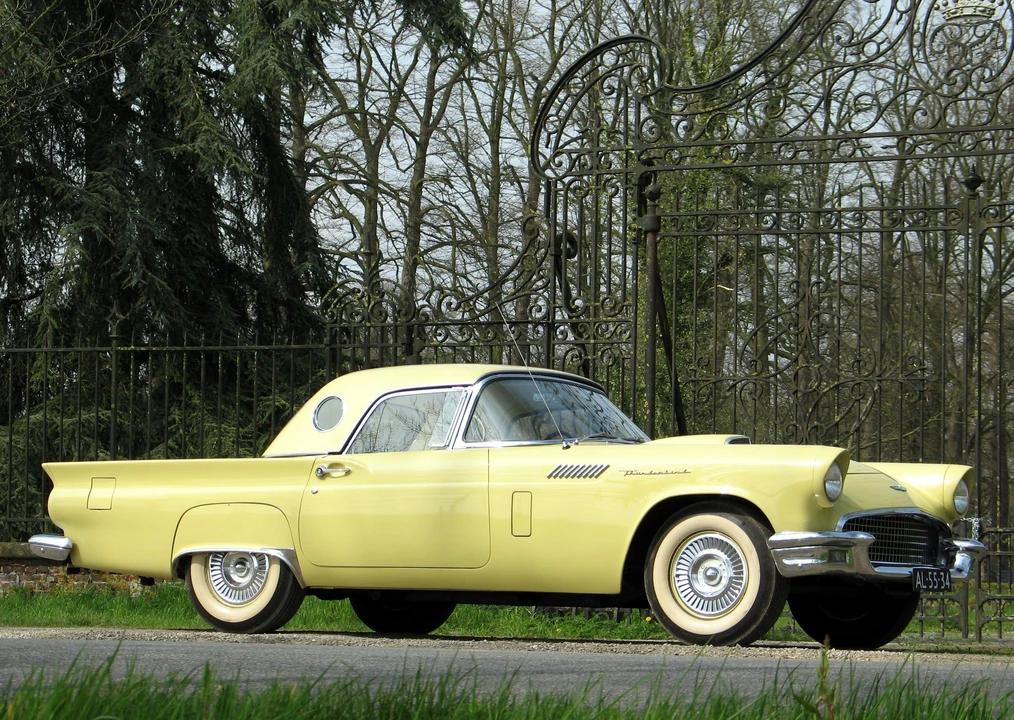 1957 Ford Thunderbird 1st Gen - Image 11 of 24