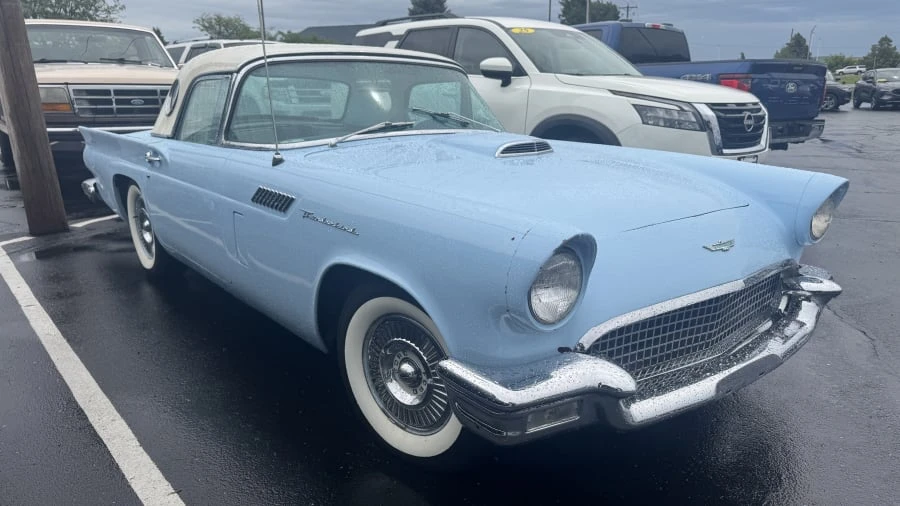 1957 Ford Thunderbird 1st Gen - Image 4 of 7