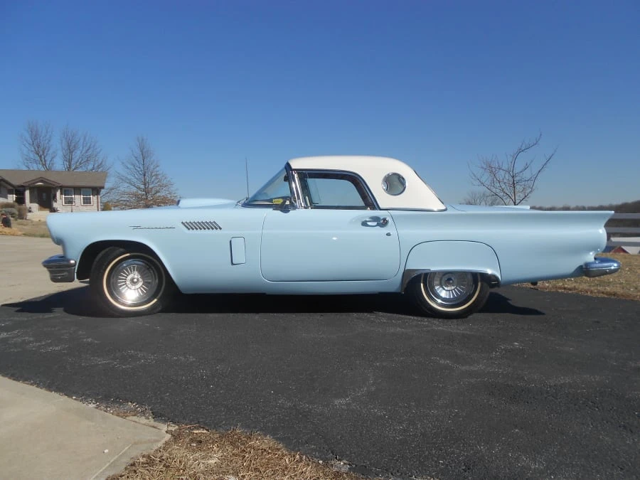 1957 Ford Thunderbird 1st Gen - Image 3 of 8