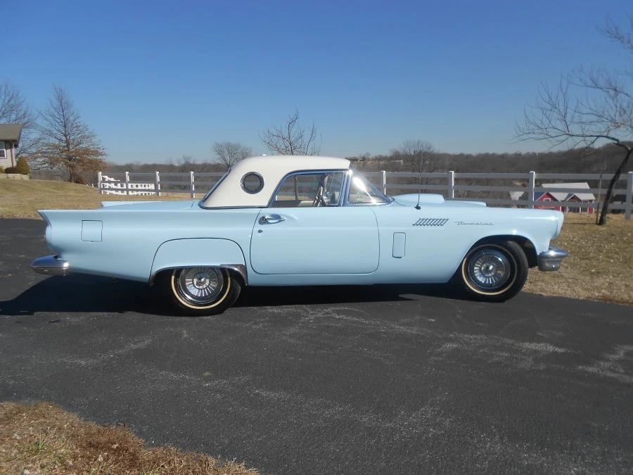 1957 Ford Thunderbird 1st Gen - Image 8 of 8