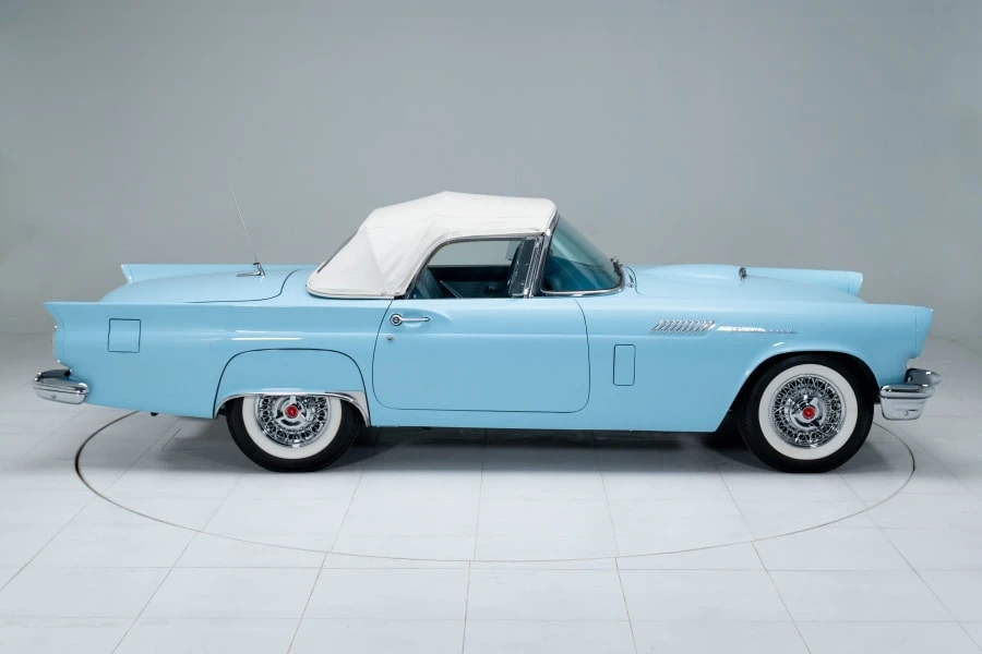 1957 Ford Thunderbird 1st Gen - Image 24 of 31