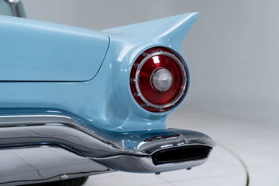 1957 Ford Thunderbird 1st Gen - Image 26 of 31