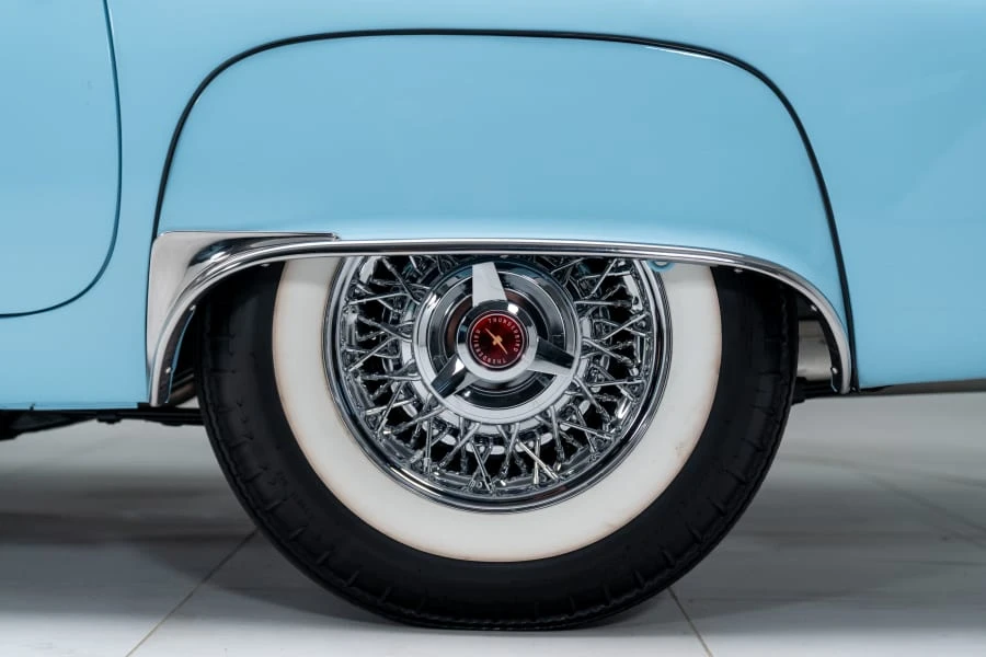 1957 Ford Thunderbird 1st Gen - Image 21 of 31