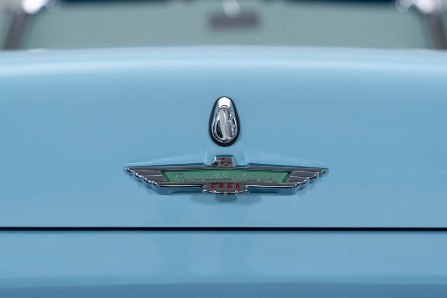 1957 Ford Thunderbird 1st Gen - Image 25 of 31