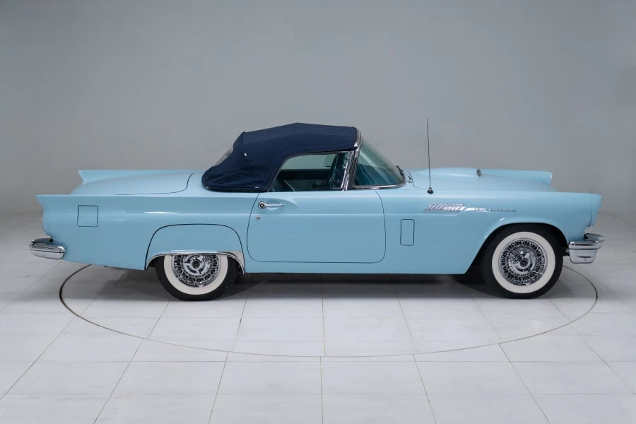 1957 Ford Thunderbird 1st Gen - Image 29 of 31