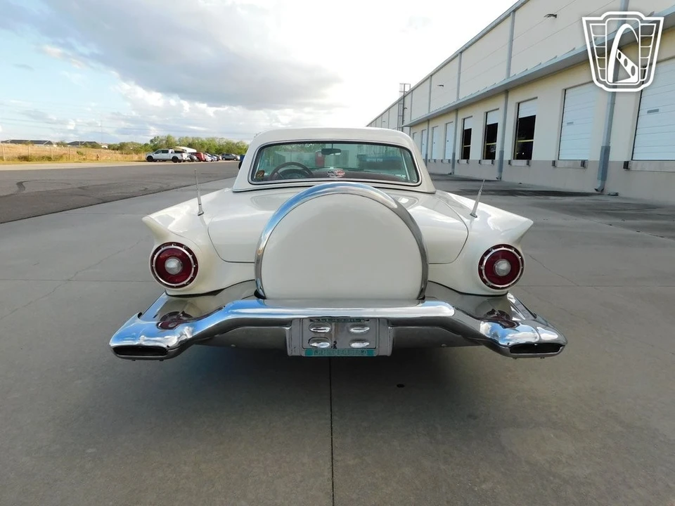 1957 Ford Thunderbird 1st Gen - Image 5 of 12