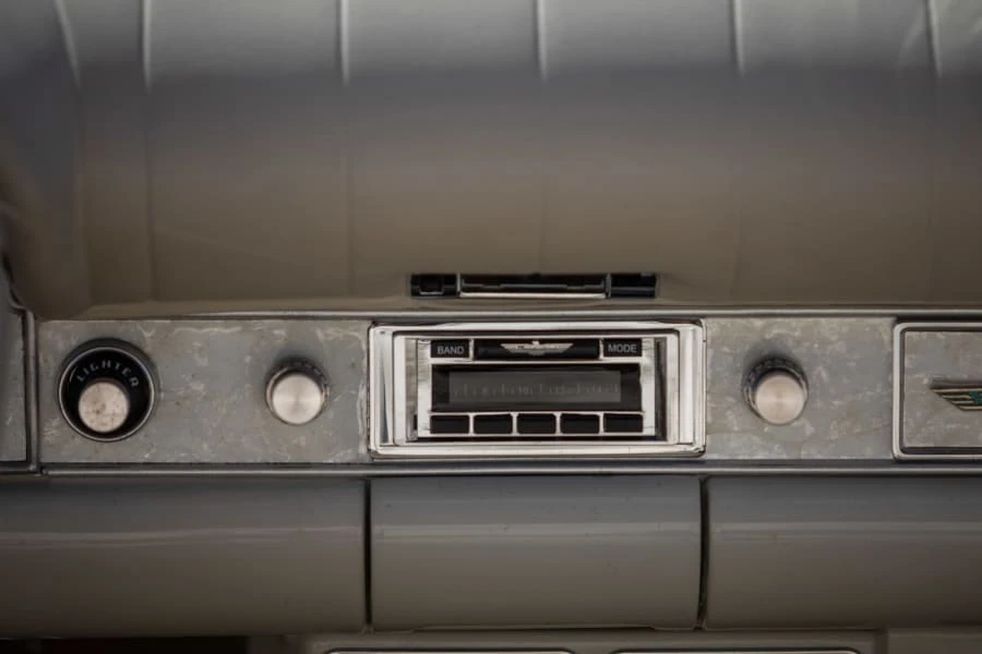 1957 Ford Thunderbird 1st Gen - Image 23 of 30