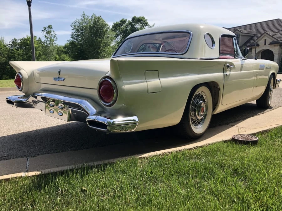 1957 Ford Thunderbird 1st Gen - Image 8 of 10