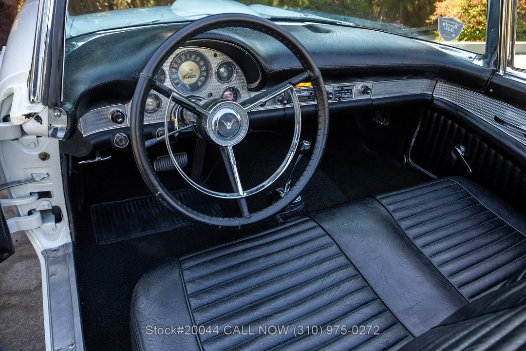 1957 Ford Thunderbird 1st Gen - Image 24 of 31