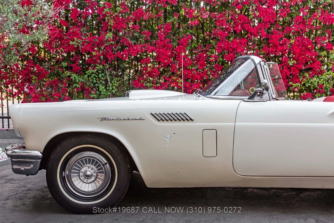 1957 Ford Thunderbird 1st Gen - Image 19 of 31