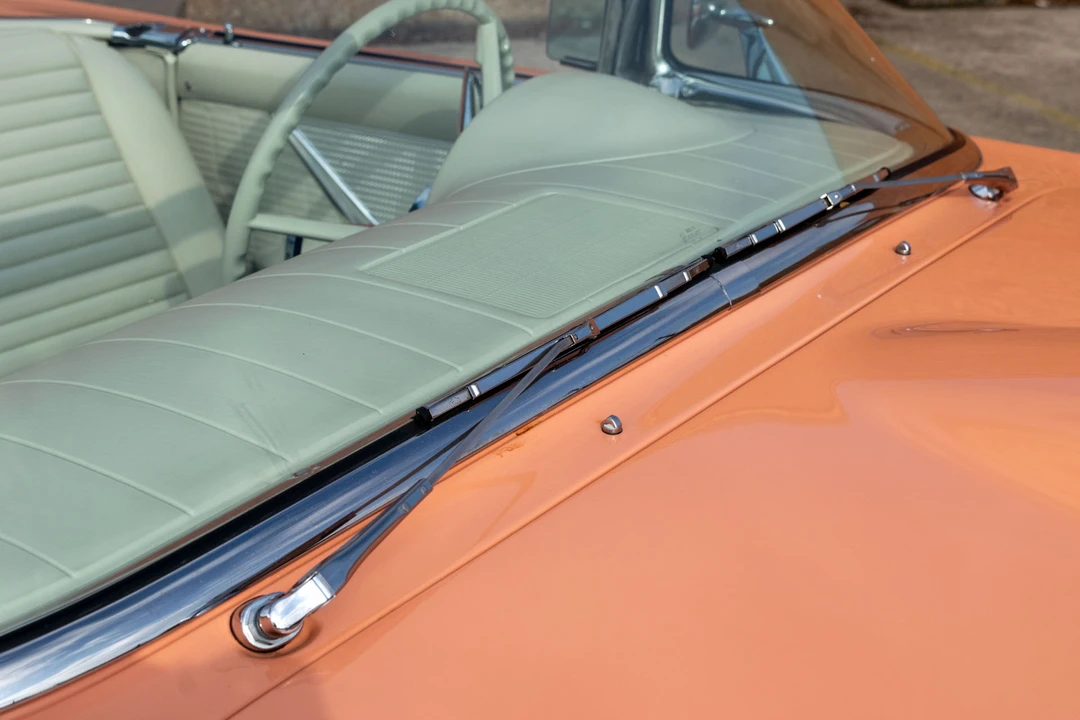 1957 Ford Thunderbird 1st Gen - Image 21 of 31