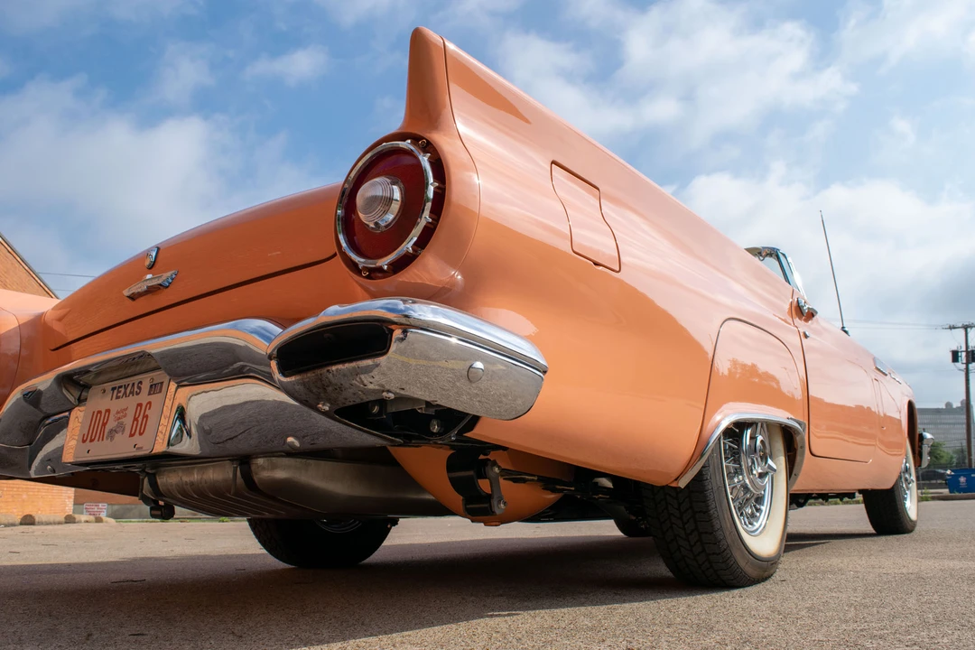 1957 Ford Thunderbird 1st Gen - Image 27 of 31