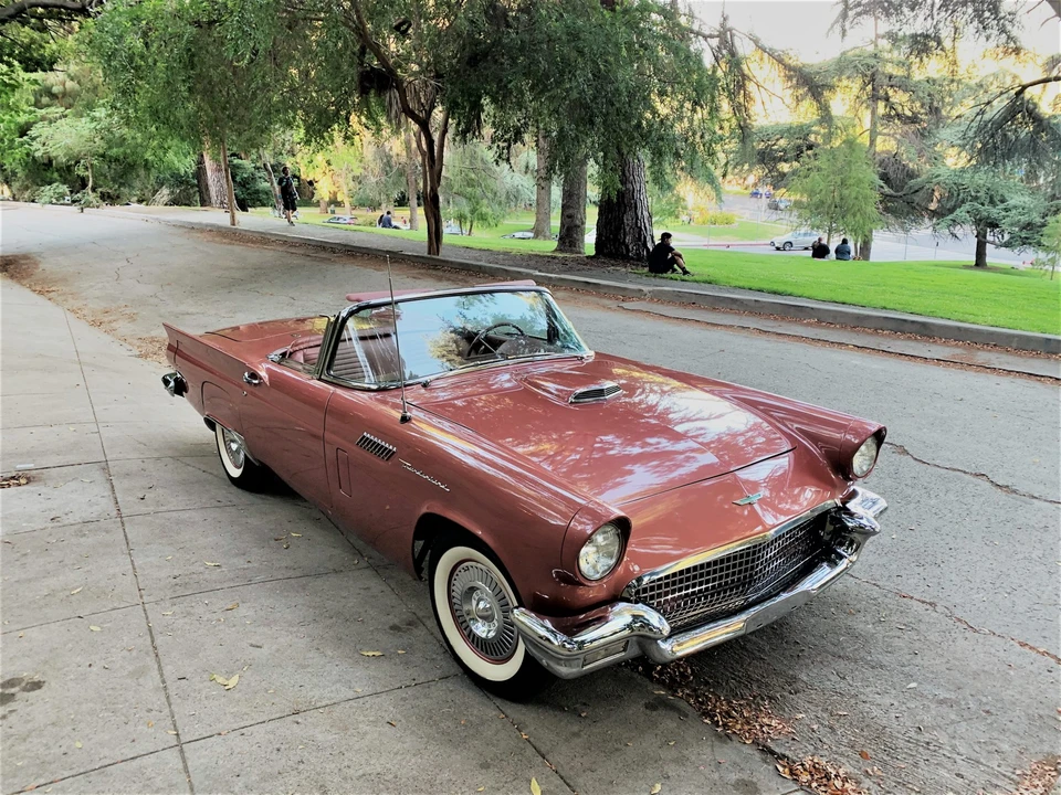 1957 Ford Thunderbird 1st Gen - Image 9 of 31