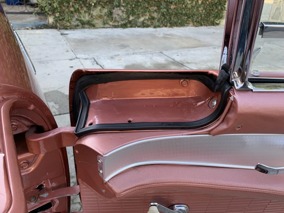 1957 Ford Thunderbird 1st Gen - Image 30 of 31
