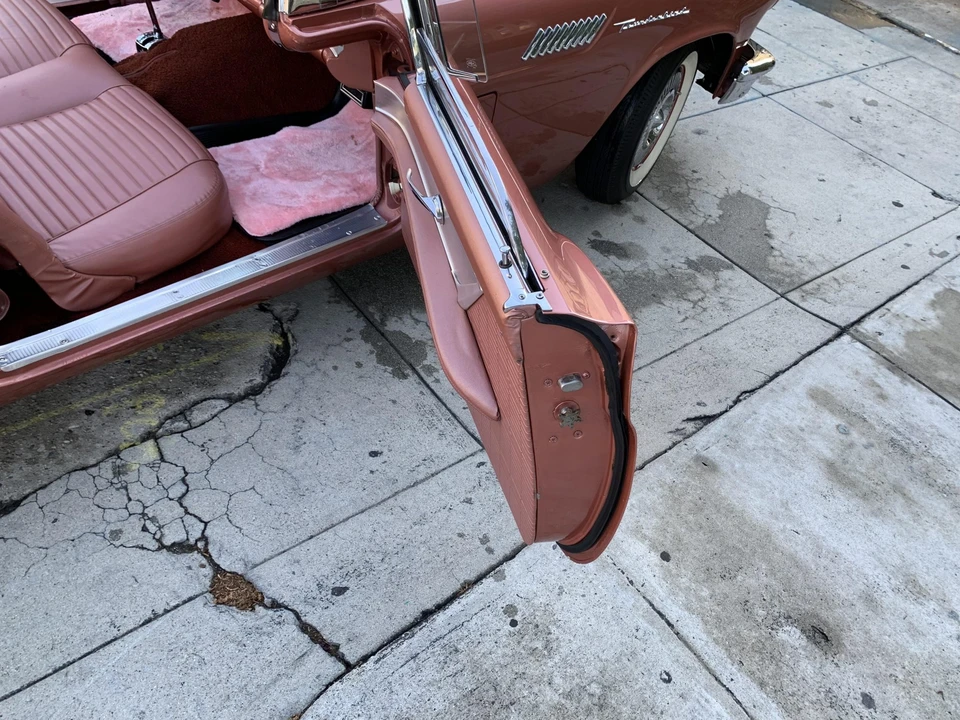 1957 Ford Thunderbird 1st Gen - Image 28 of 31