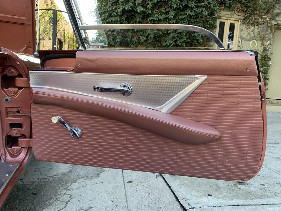 1957 Ford Thunderbird 1st Gen - Image 29 of 31
