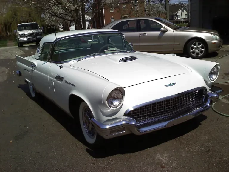 1957 Ford Thunderbird 1st Gen - Image 2 of 2