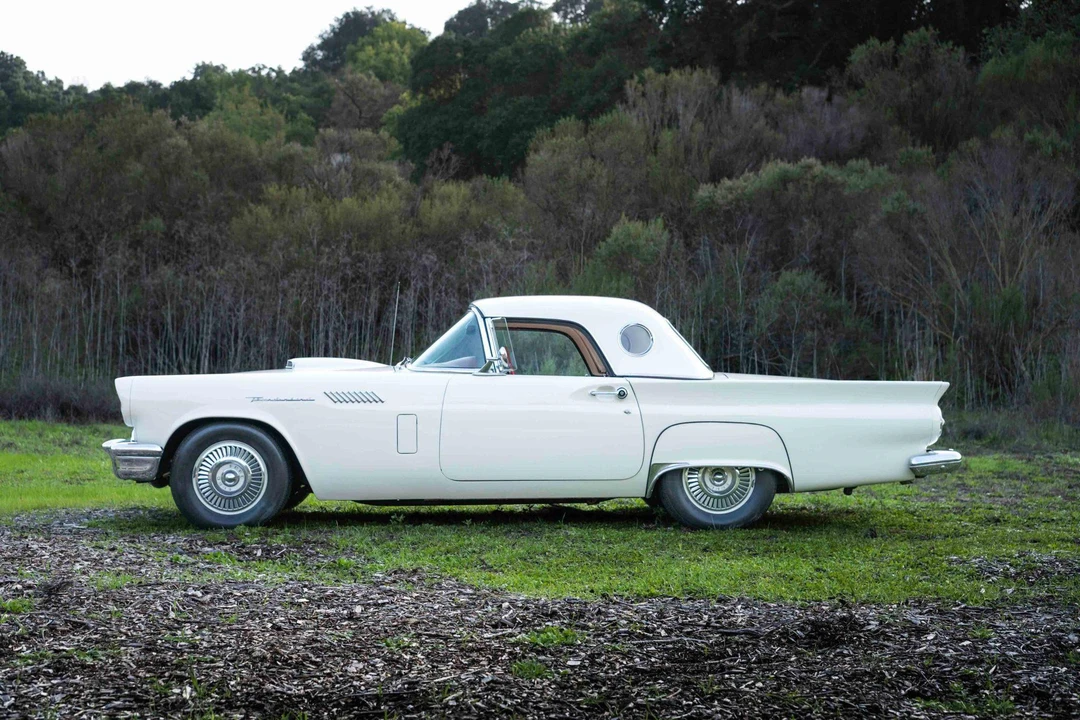 1957 Ford Thunderbird 1st Gen - Image 20 of 31