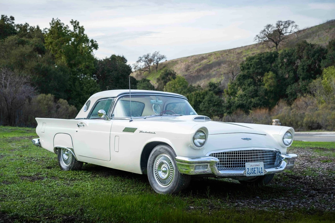 1957 Ford Thunderbird 1st Gen - Image 10 of 31
