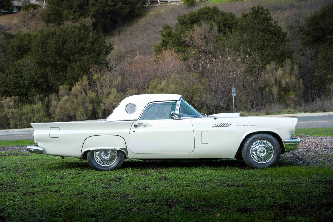 1957 Ford Thunderbird 1st Gen - Image 12 of 31
