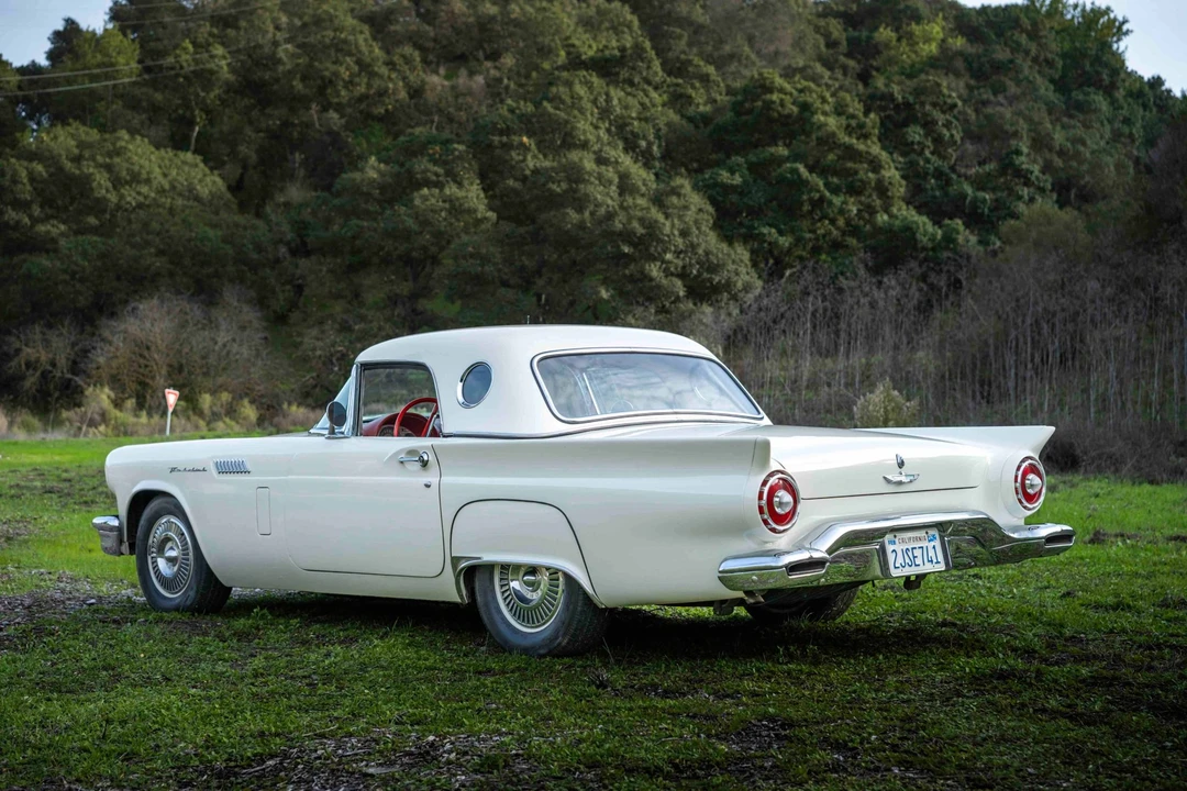 1957 Ford Thunderbird 1st Gen - Image 17 of 31