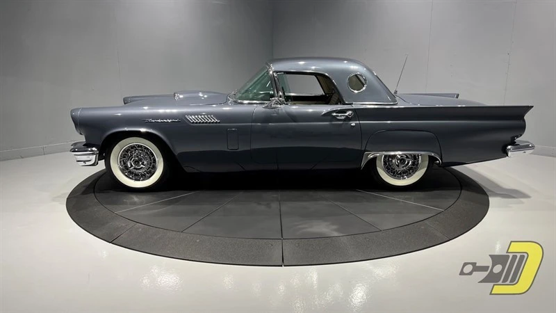 1957 Ford Thunderbird 1st Gen - Image 19 of 21