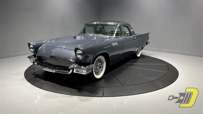 1957 Ford Thunderbird 1st Gen - Image 16 of 21