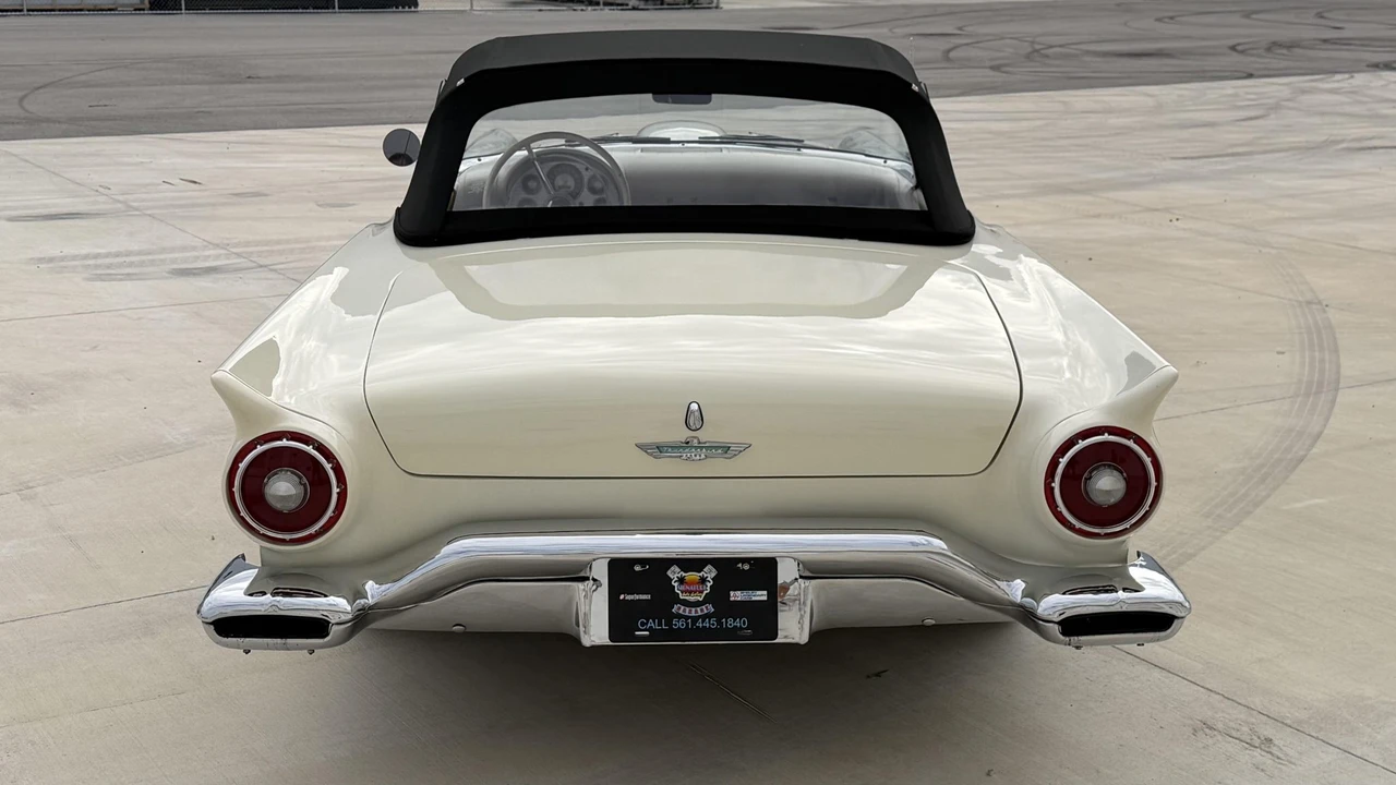 1957 Ford Thunderbird 1st Gen - Image 18 of 31