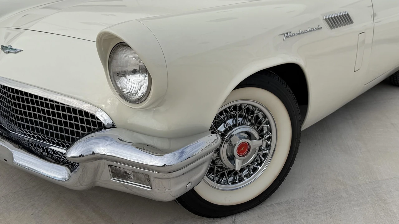 1957 Ford Thunderbird 1st Gen - Image 31 of 31