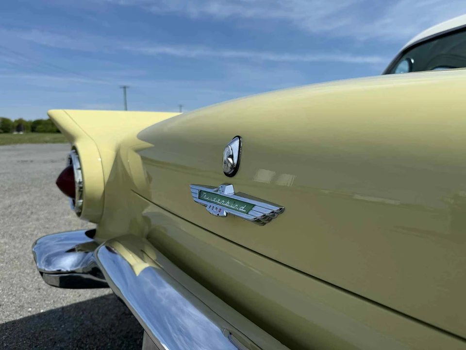 1957 Ford Thunderbird 1st Gen - Image 18 of 31