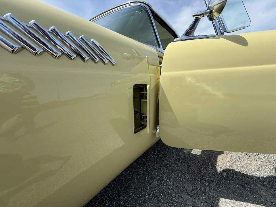 1957 Ford Thunderbird 1st Gen - Image 21 of 31