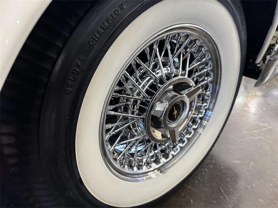 1957 Ford Thunderbird 1st Gen - Image 10 of 31