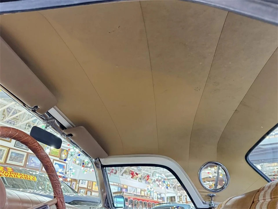 1957 Ford Thunderbird 1st Gen - Image 19 of 31