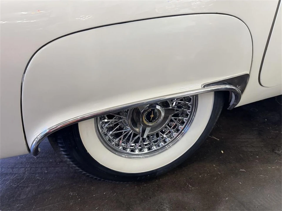 1957 Ford Thunderbird 1st Gen - Image 11 of 31