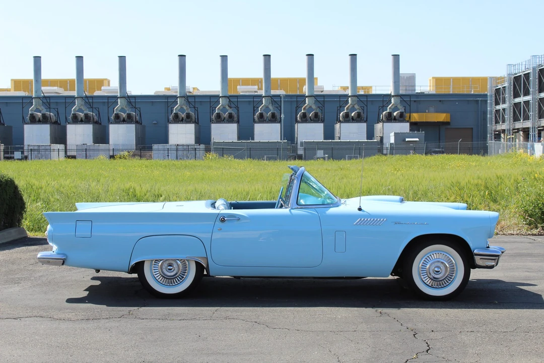 1957 Ford Thunderbird 1st Gen - Image 12 of 31