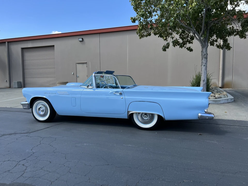 1957 Ford Thunderbird 1st Gen - Image 18 of 31