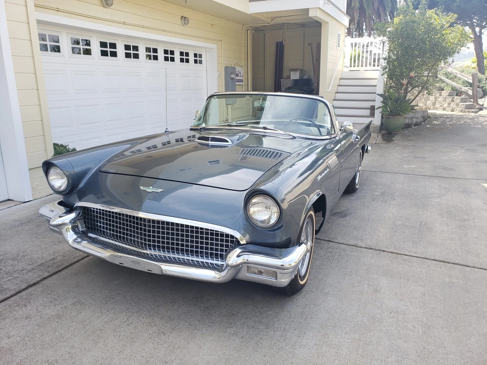 1957 Ford Thunderbird 1st Gen - Image 11 of 31