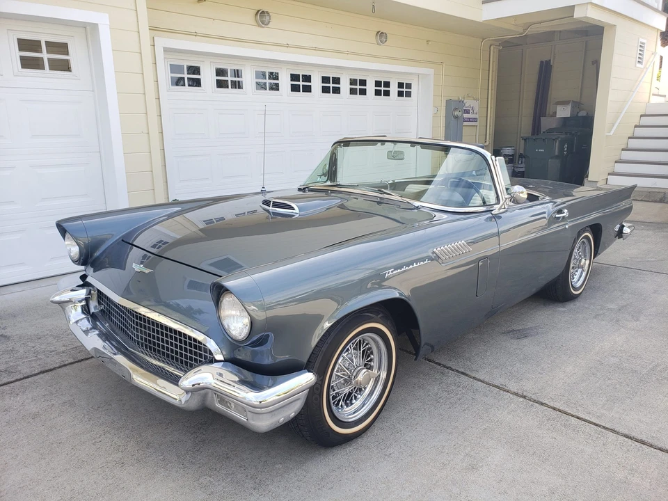 1957 Ford Thunderbird 1st Gen - Image 10 of 31